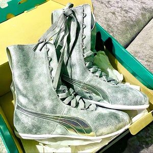 Silver Puma Eskiva leather high-top sneakers- NWT